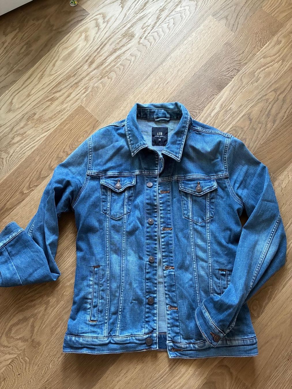 Giacche: Jeans Jacke – Usato da Kloten venduto da Anouk.krks