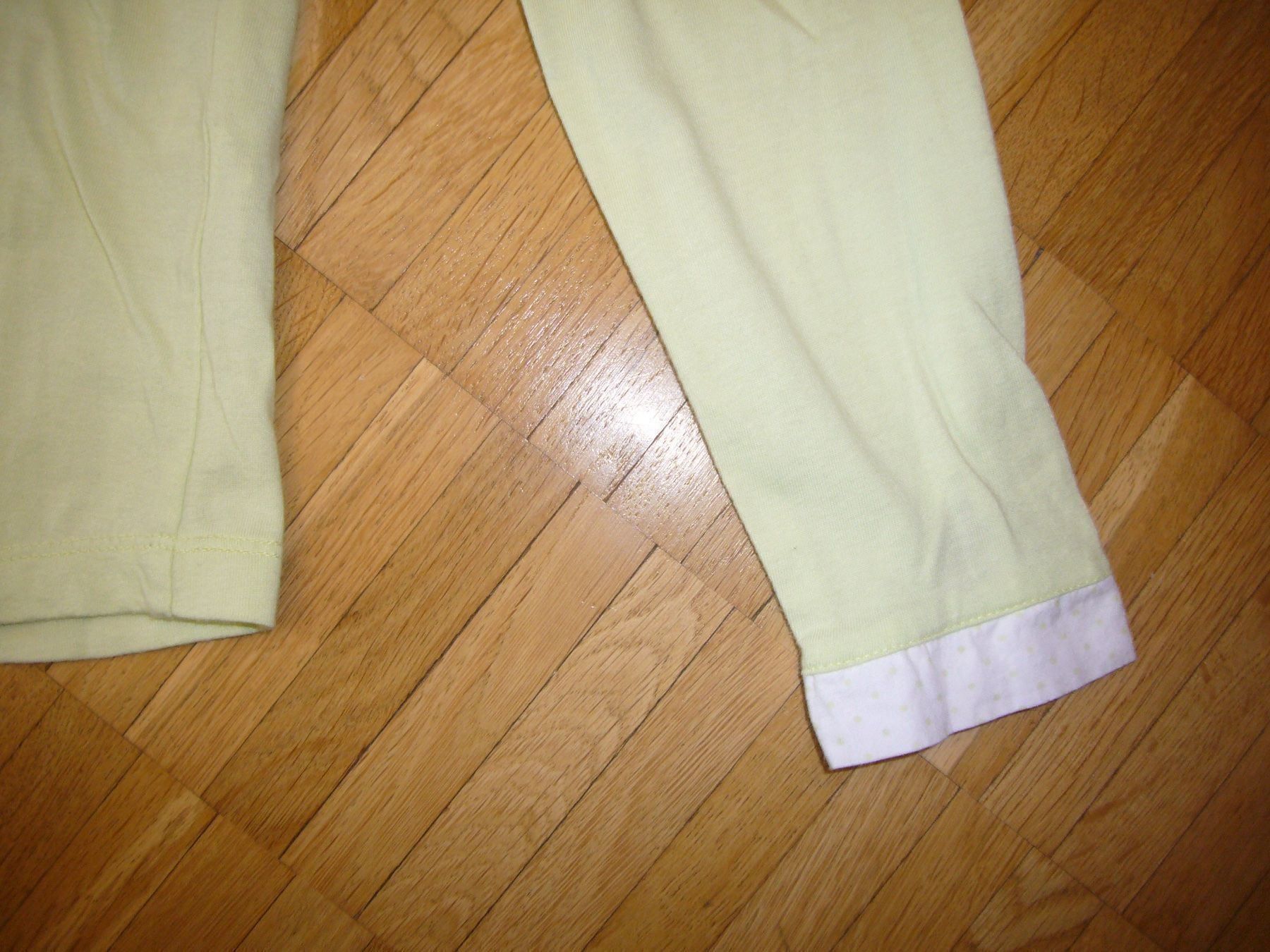 Camicette, T-shirt & Top: Sweat- Shirt,  Gr. 138, Mädchen – Usato da Uster venduto da sanura01 3