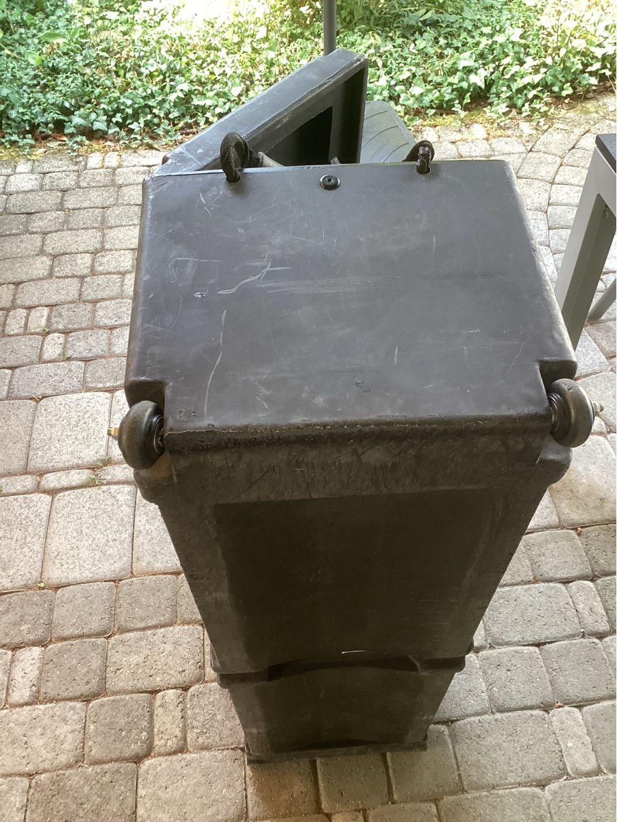 Valises de voyage: Hardcase Hardware-Koffer mit 2 Griffen und 2 Rollen • Drums – D'occasion à Seon par LivEst 3