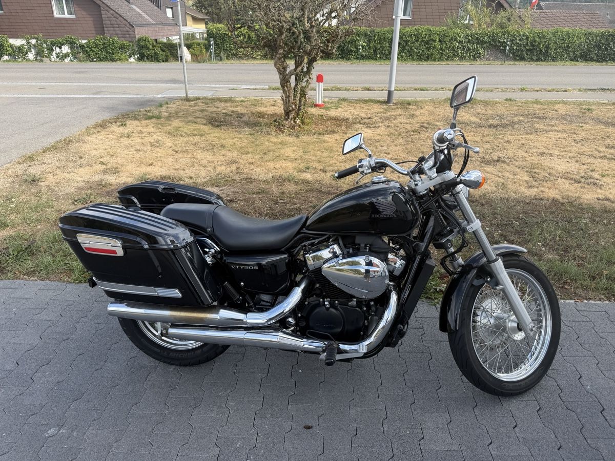 Honda Chopper: Honda Shadow VT750S – Usato da Villnachern venduto da haj_zz5n