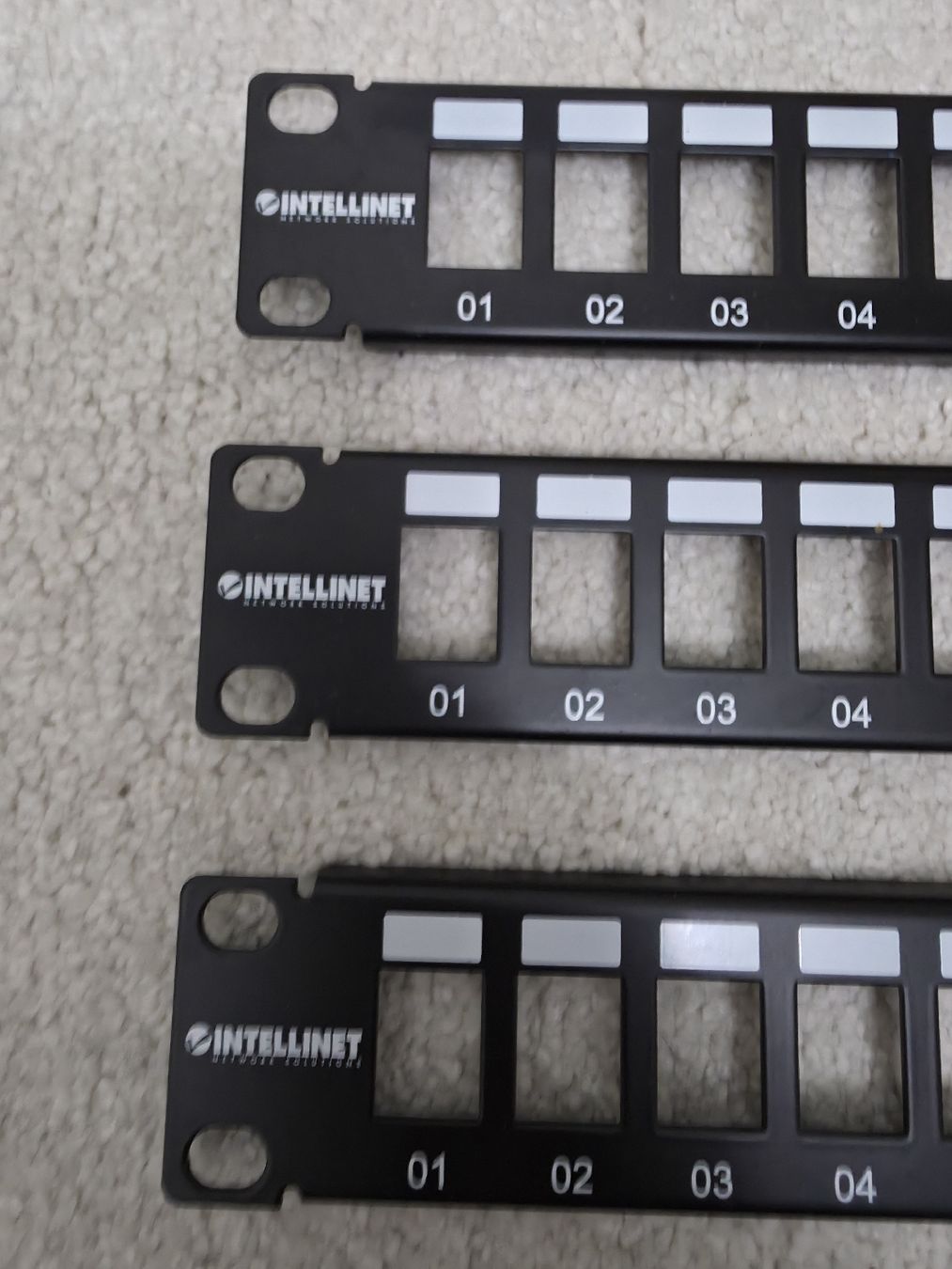 Racks & Ständer: Panneau de brassage keystone 10" x4 pcs – Neu (gemäss Beschreibung) aus Embrach von niz_8sff 1