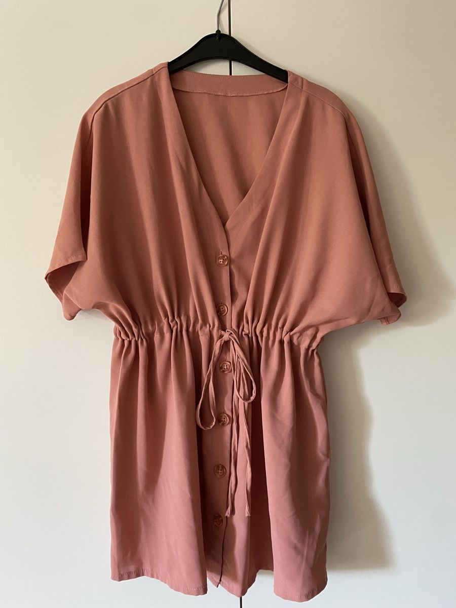 Vestiti: kurzes, luftiges Sommerkleid – Usato da St. Peterzell venduto da kreativnerd 1
