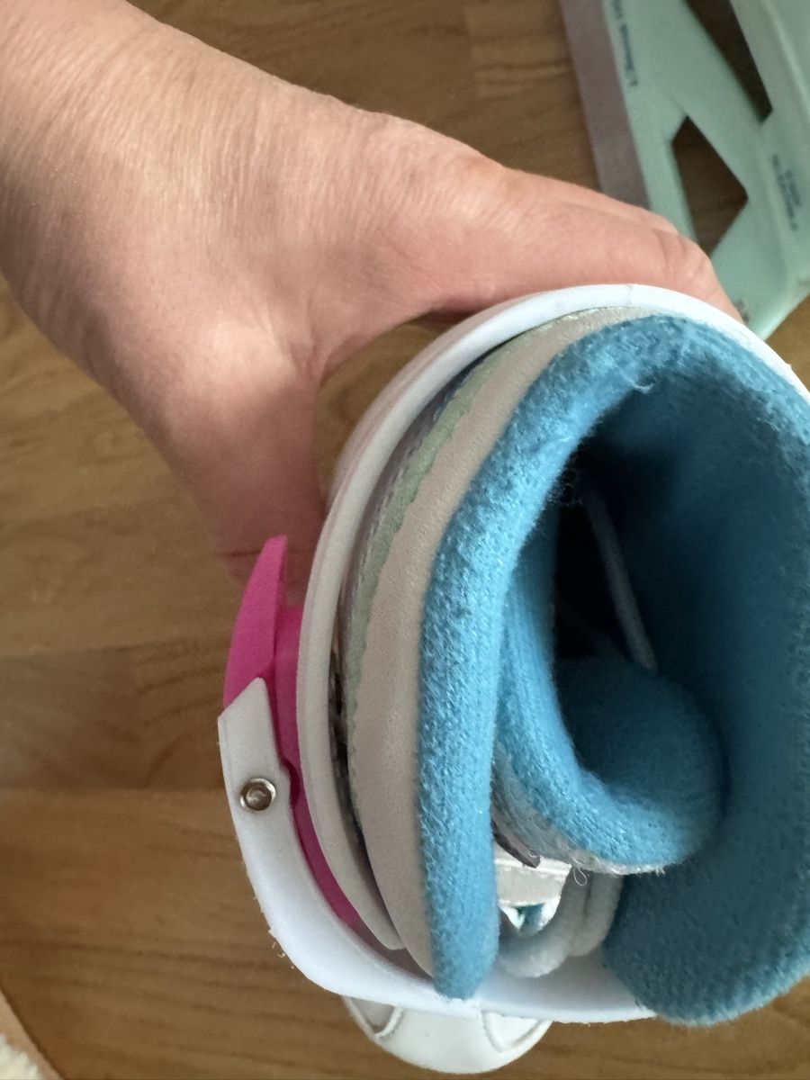 Pattini da ghiaccio: Verstellbare Schlittschuhe – Usato da Zug venduto da sil_j6rl 2