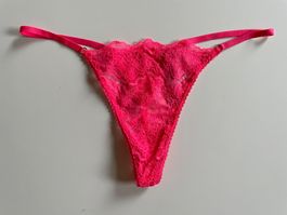 Victoria’s Secret V-String Thong M NEW