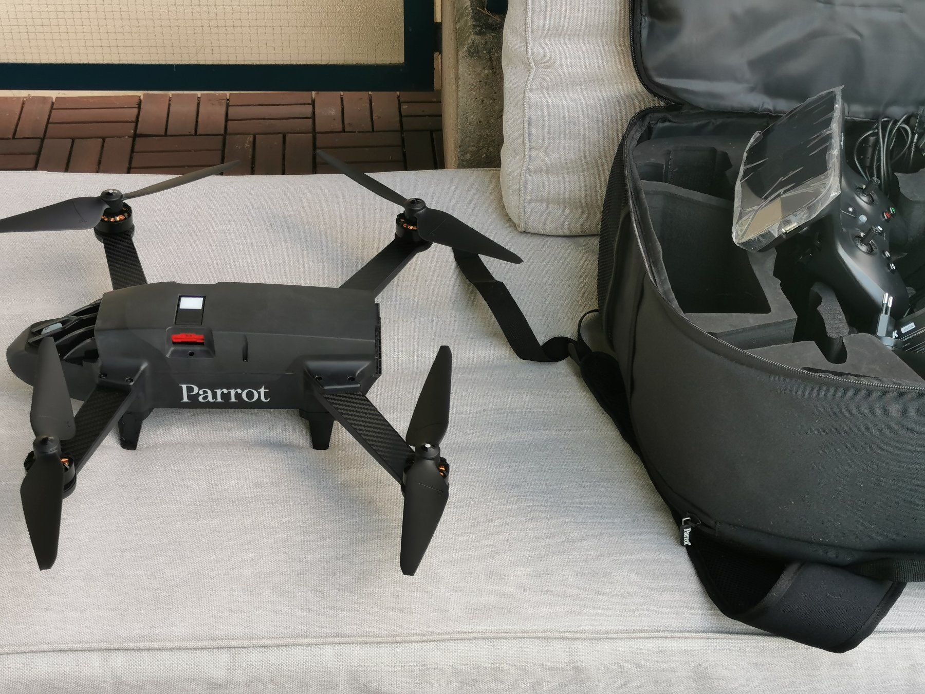 Parrot Modellismo RC: Drone Parrot Bluegrass + caméra multispectrale Sequoia – Nuovo (secondo la descrizione) da Chatelaine venduto da sgaron 5