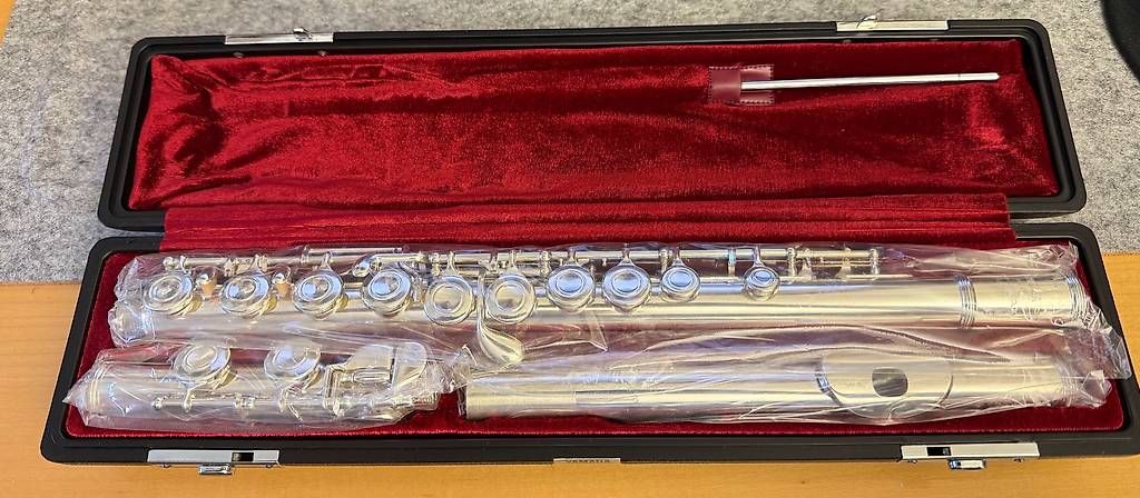 Yamaha Instruments de musique: Flûte traversière Yamaha YFL311 neuve – Neuf avec emballage d'origine à Biel-Bienne par Danielh2