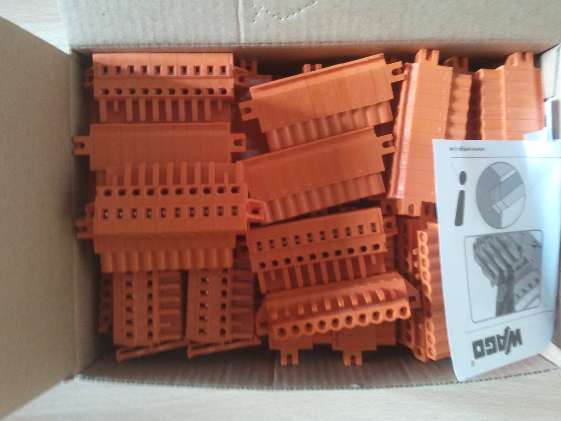 Elektronikbauteile: Mehrpolige Steckverbinder von Wago. – Neu und originalverpackt aus Beatenberg von fancy10 2