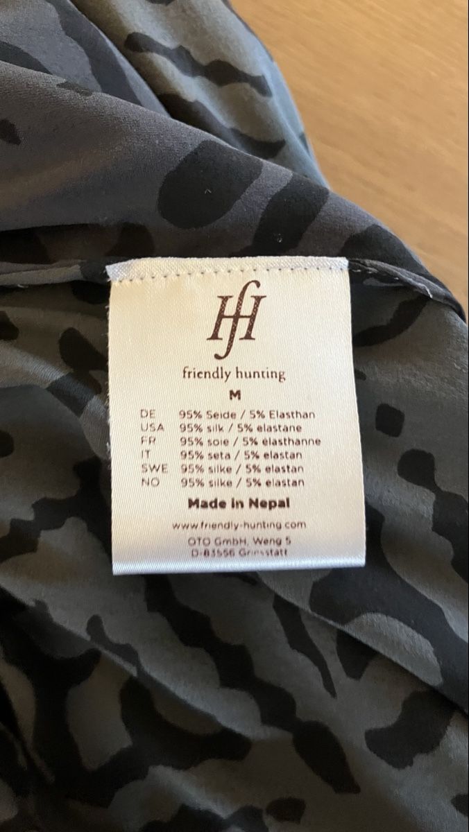 Gonne: Seidenrock von Friendly Hunting Grösse M – Usato da Pany venduto da Lawena85 2