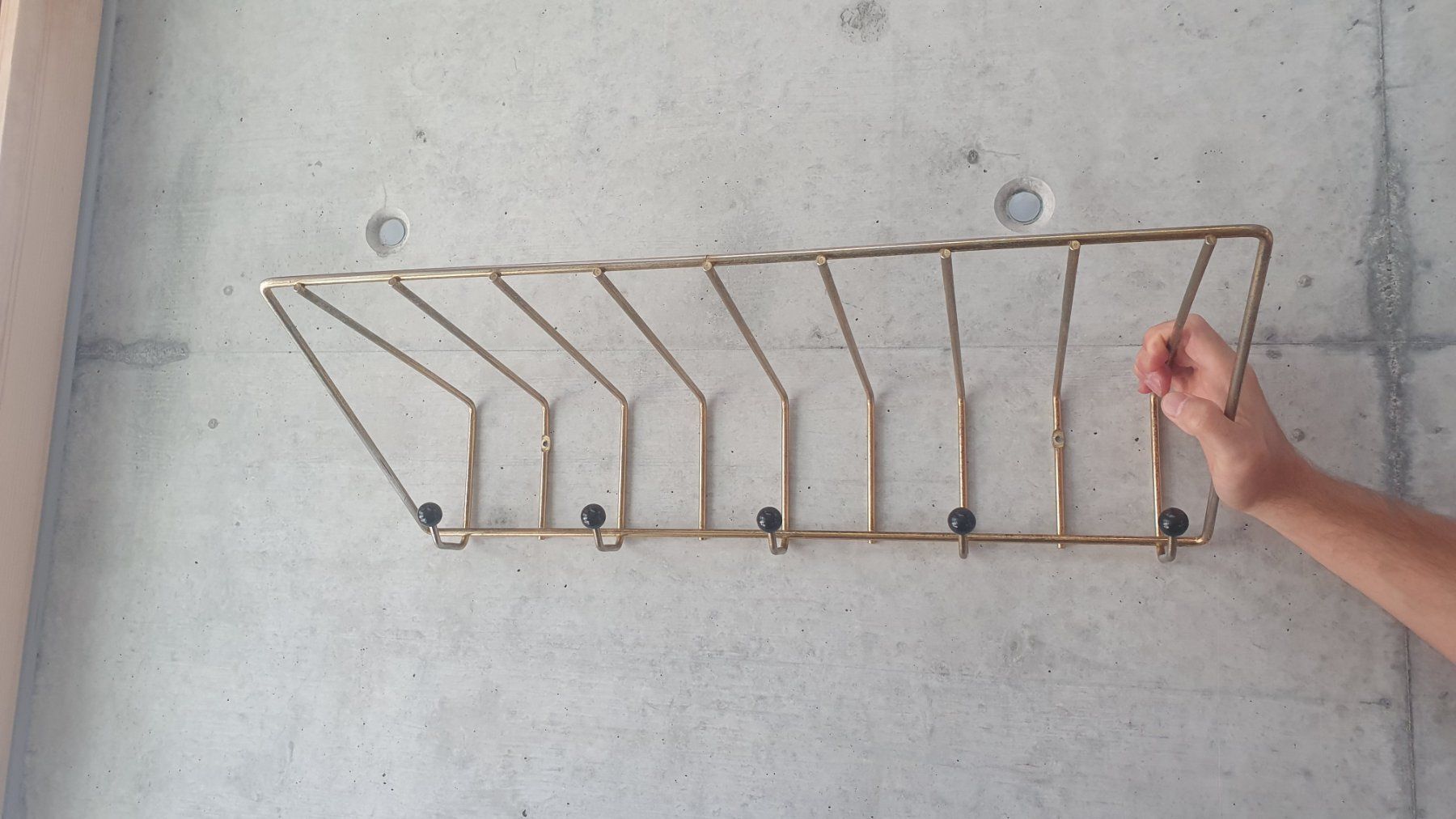 Guardaroba: Vintage Wandgarderobe mit Hutablage Messing – Usato da Oberrohrdorf venduto da dav_ctn5