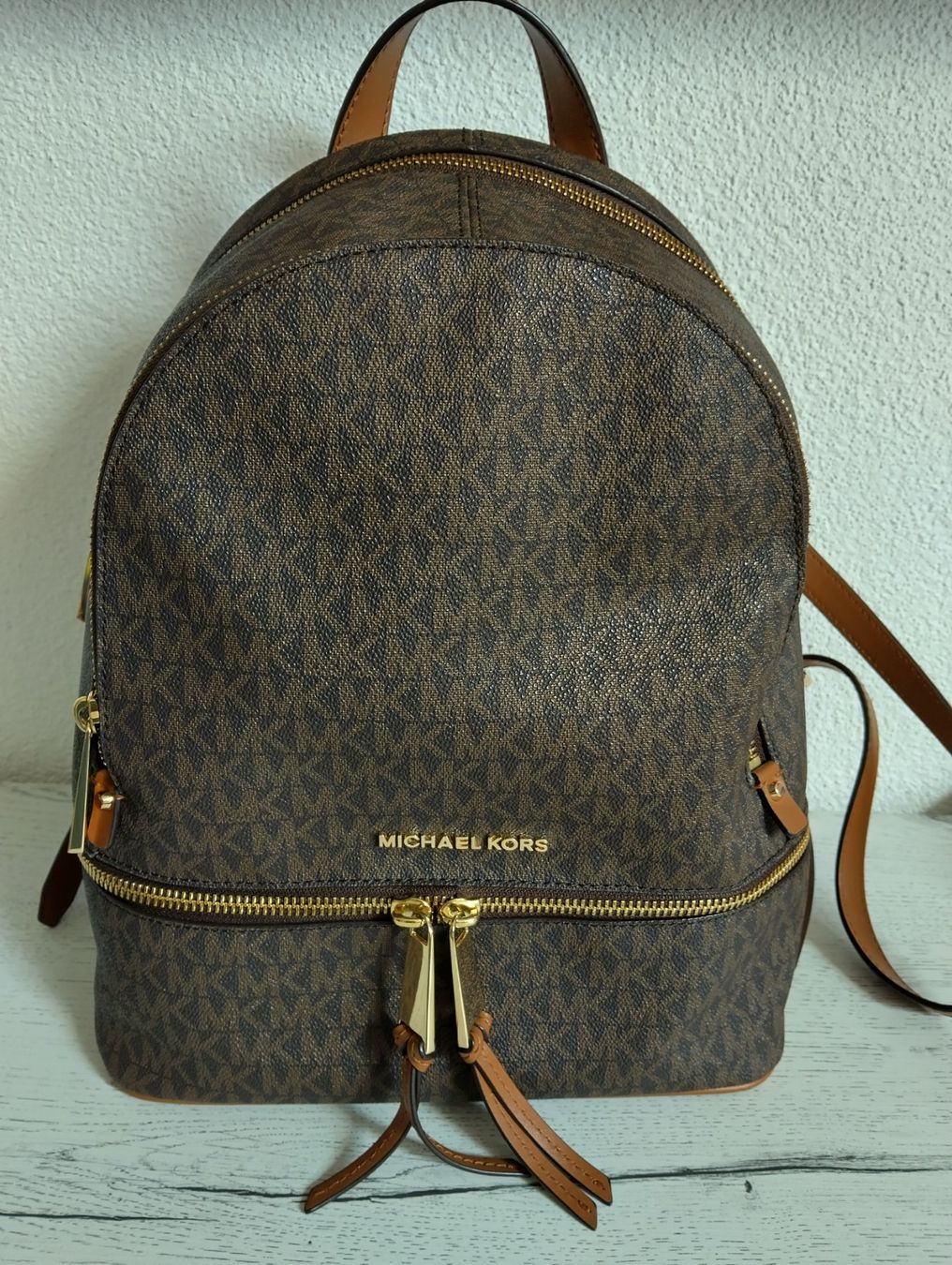 Michael Kors Sacs à dos: Michael Kors Rucksack/Tasche, braun – D'occasion à Full-Reuenthal par Ilor0309