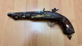 Dekorative historische  Vorderlader-/Steinschlosspistole