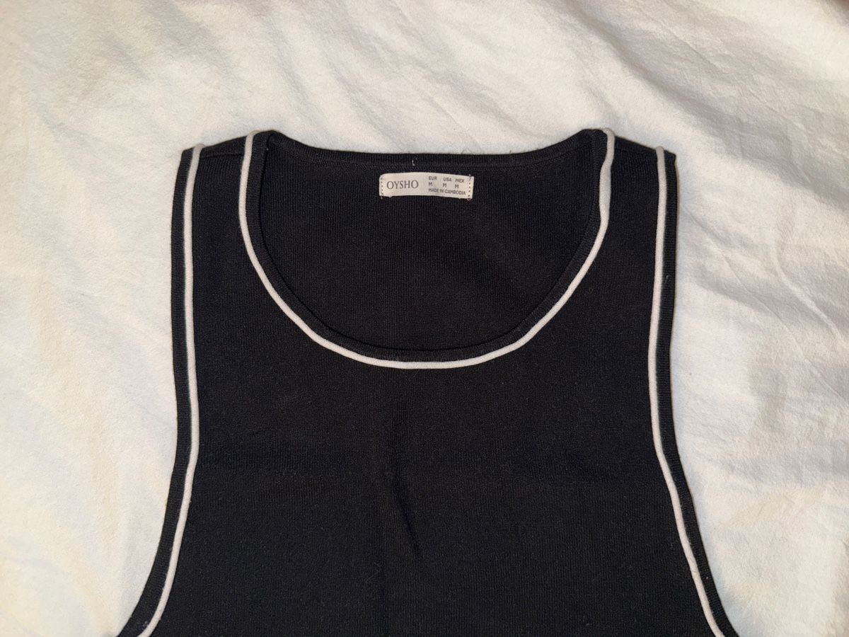 Oysho Top: Oysho tanktop M – Usato da Winterthur venduto da adi_sqz 2