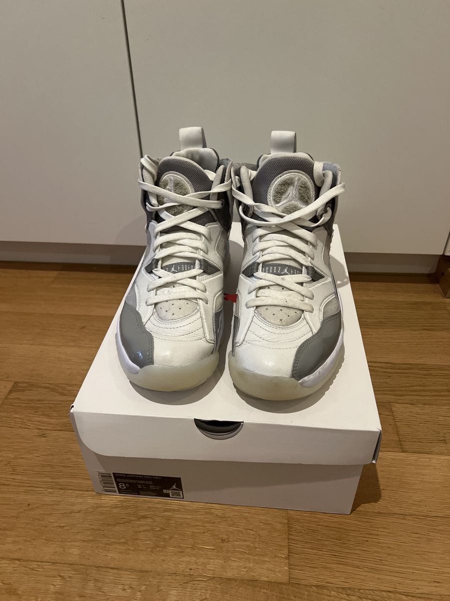 Jordan Scarpe da uomo: Nike Jordan WMNS Jumpman Two Trey – Nuovo (secondo la descrizione) da Bad Ragaz venduto da Soniag13