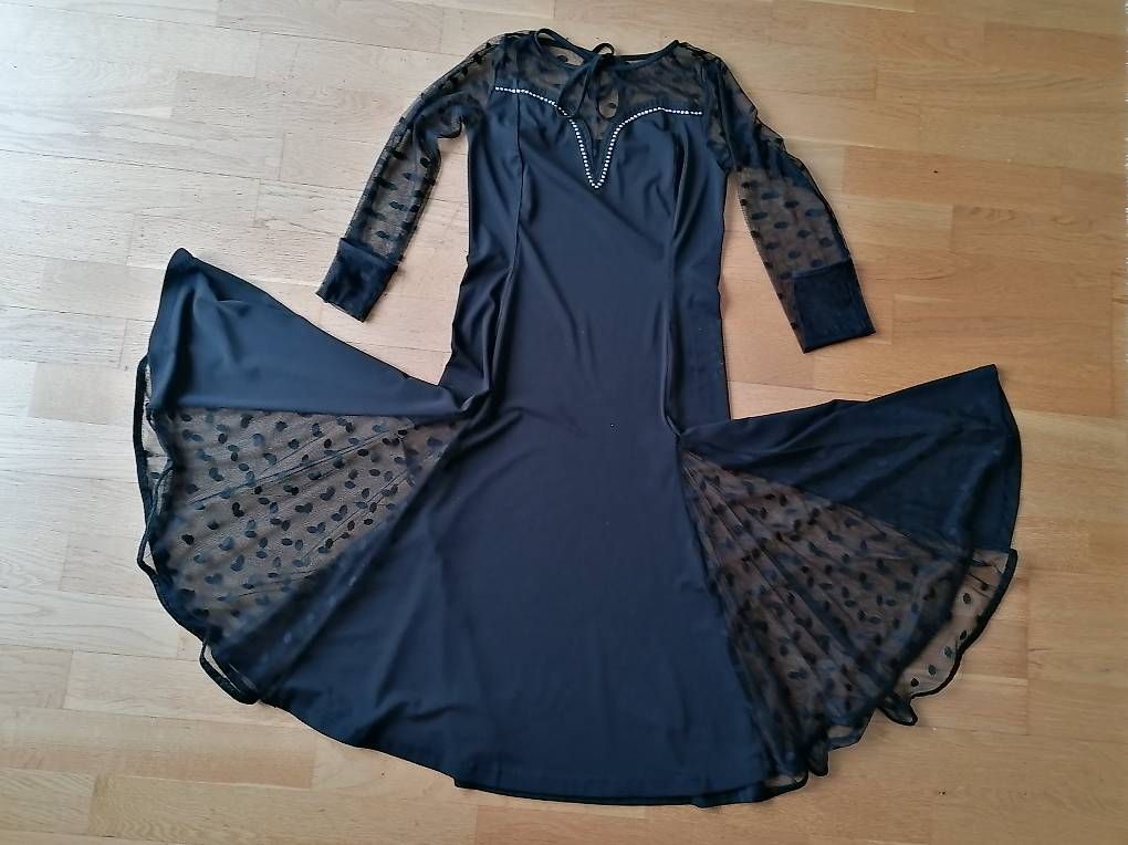 Vestiti: festliches tanzkleid gr. 34-36 – Usato da Uetikon am See venduto da Eijalina 4
