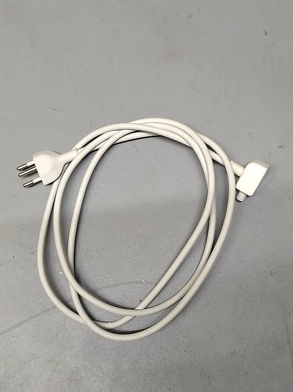 Apple Cavi: Apple Netzkabel Verlängerungskabel Power Adapter – Usato da Wohlen AG venduto da gnabbr