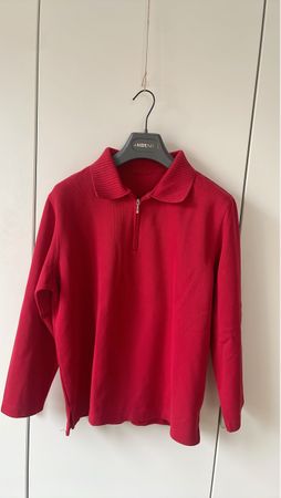 Roter Strickpullover mit Reissverschluss, Gr. M