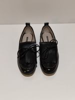 Schicke schwarze Lack-Loafer