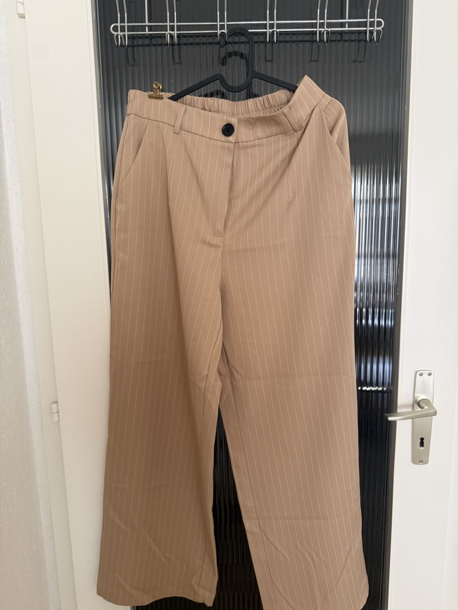 Anzüge, Sport- & Funktionsanzüge: Ensemble blazer et pantalon beige – Neu (gemäss Beschreibung) aus Monthey von iri_9pt5 3