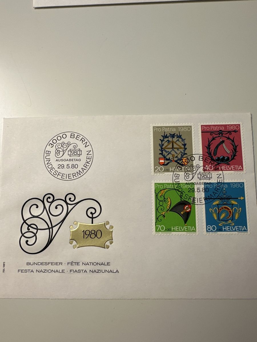 Tutti i francobolli: Bundesfeiermarken – Nuovo e nell'imballaggio originale da St. Gallen venduto da Ursula66 3