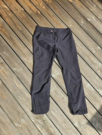 schwarze Wanderhose