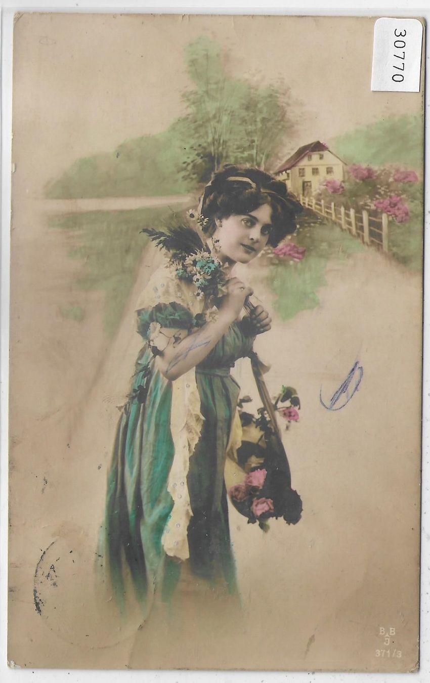Cartoline postali: Modische Dame auf dem Heimweg – Usato da Ettingen venduto da Kartenplanet