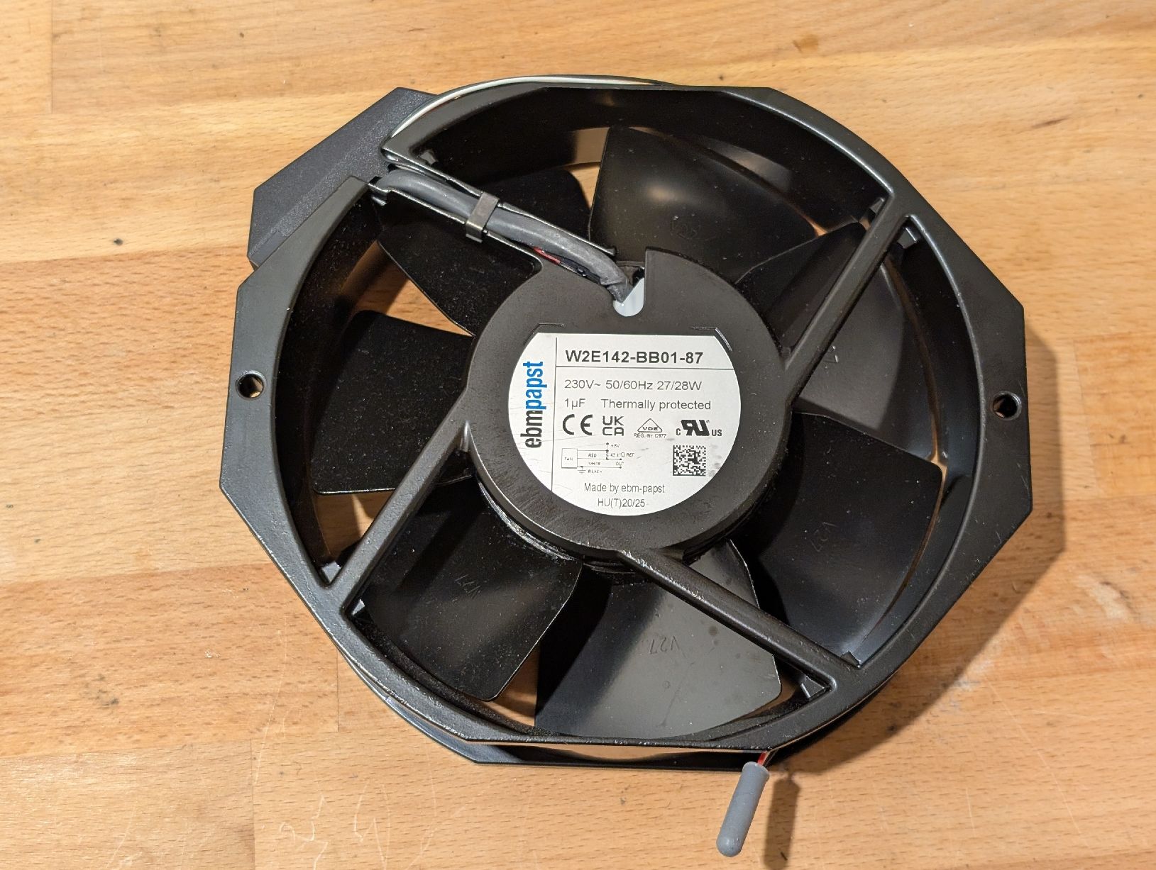 Ventilatori: ebmpapst Lüfter 230V 6m3/min – Nuovo (secondo la descrizione) da Buchs ZH venduto da rol_tn8h