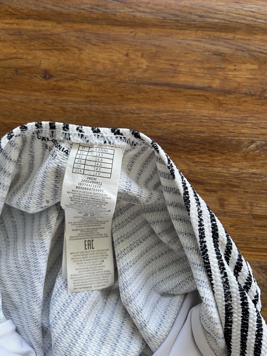 Costumi da bagno & Bikini: schönes Badekleid Gr. 14 J. – Usato da Buchrain venduto da Sunny026 3