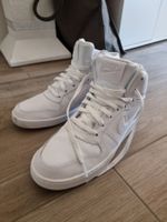 Neue Nike Ebernon Mid Sneaker Schuhe in Weiss Grösse 43