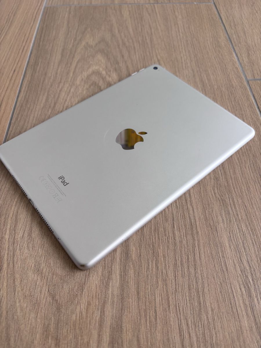 Apple Tablettes PC: iPad Air Wi-Fi 64GB Silver – D'occasion à Au SG par Sjardim 2
