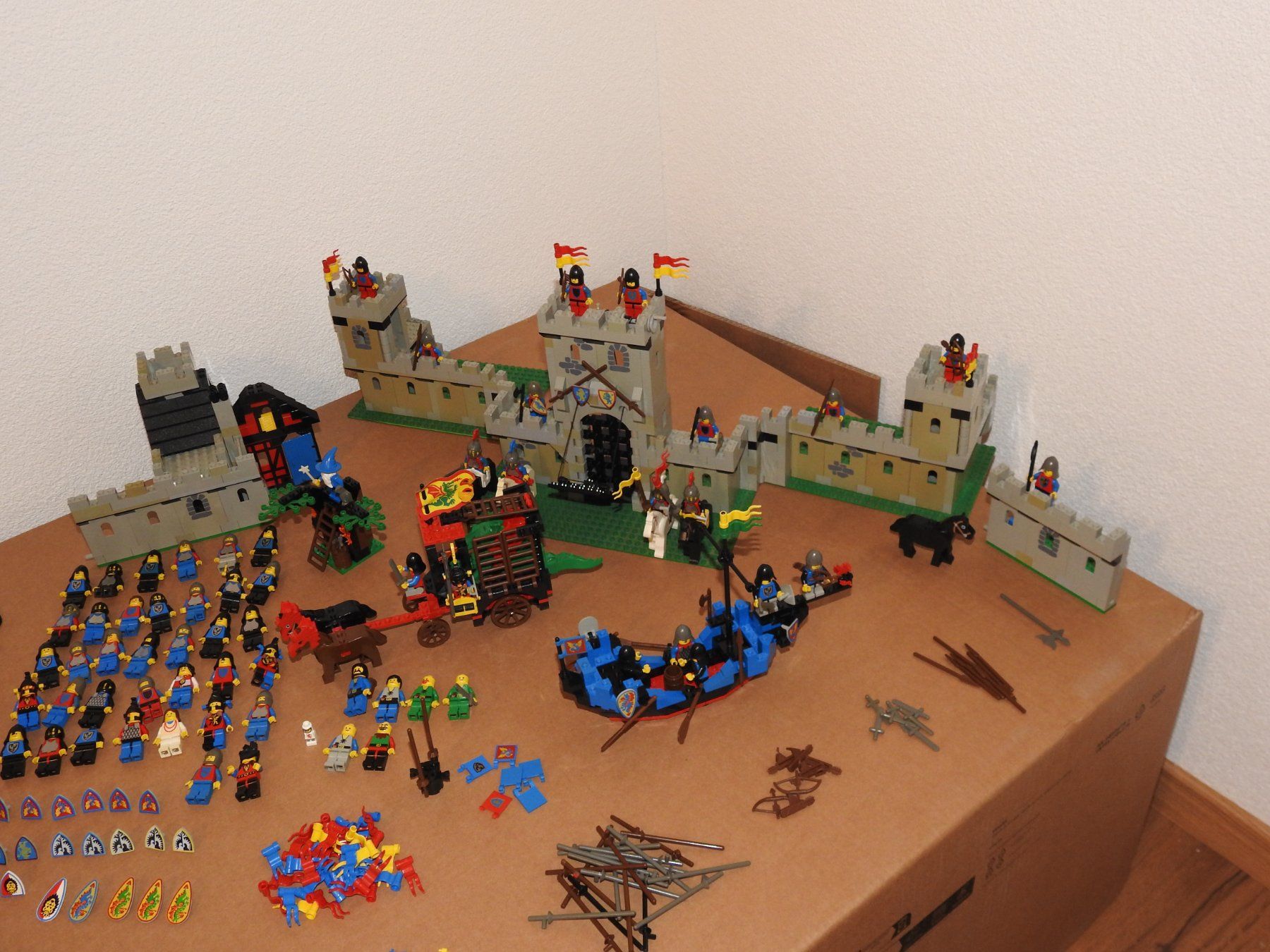 Lego Jouets: Lego Castle ca. 3 Kg – D'occasion à St. Stephan par _Elur_ 8