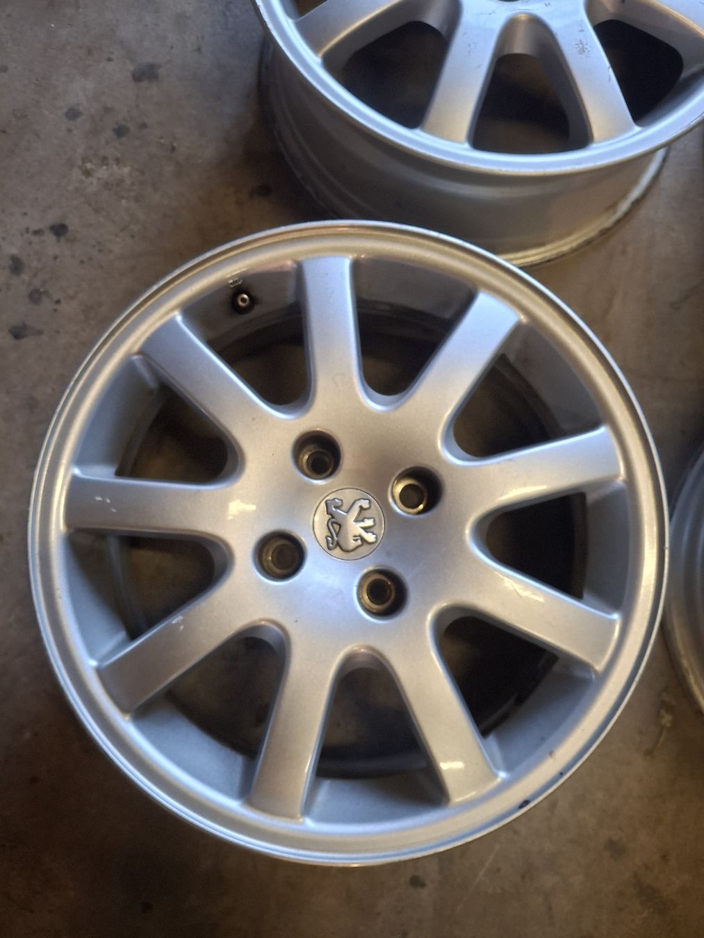 Peugeot Jantes: Jantes Ouragan – D'occasion à Prêles par 309_16V 1