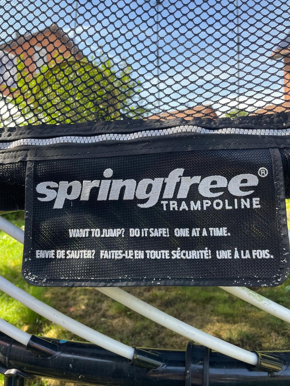 Springfree Trampoline: Trampolin Springfree, Medium Round R79, erst 3 Jahre alt – Gebraucht aus Bottighofen von Calmland 1