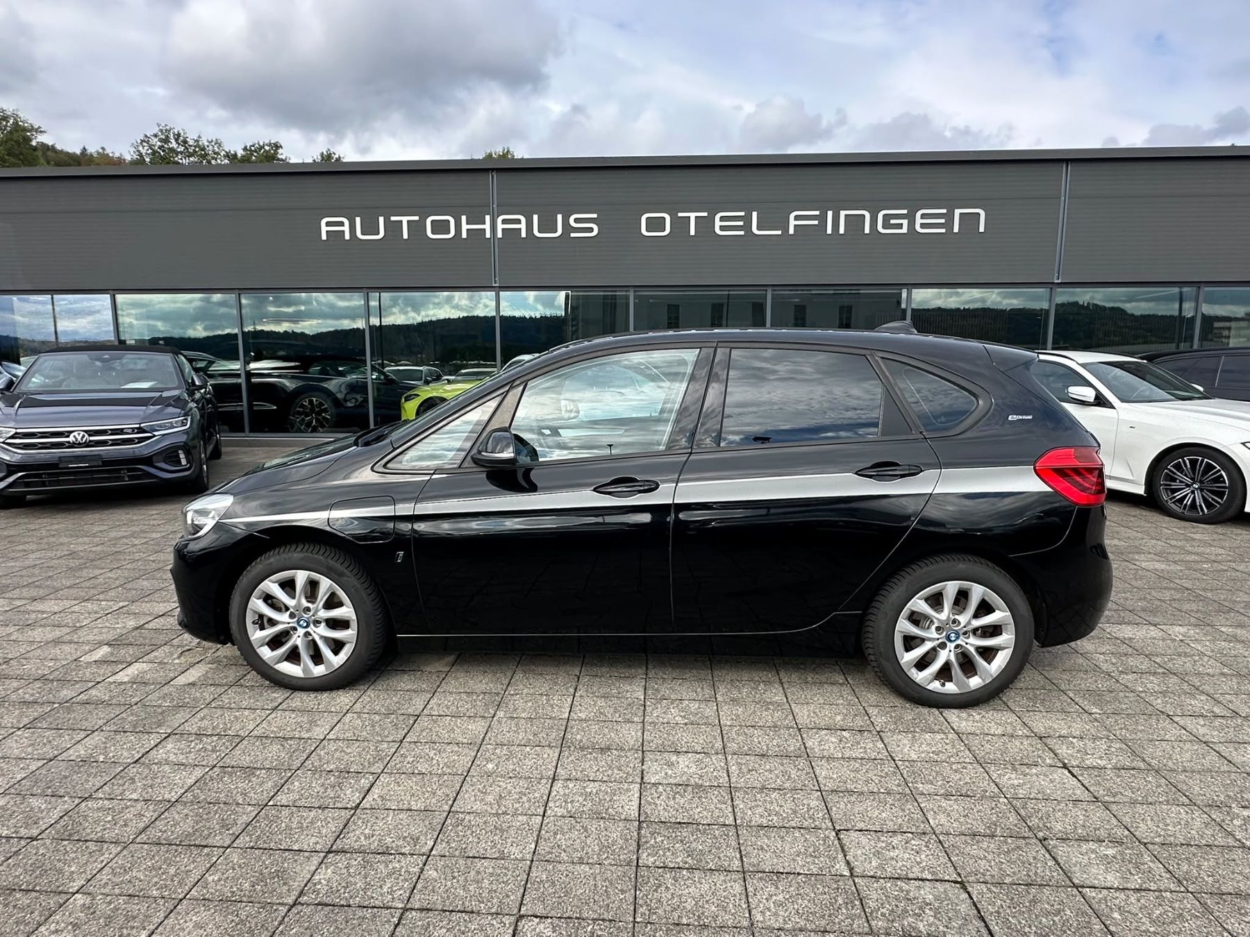 BMW Autos: BMW 225xe – Défectueux à Otelfingen par hof74