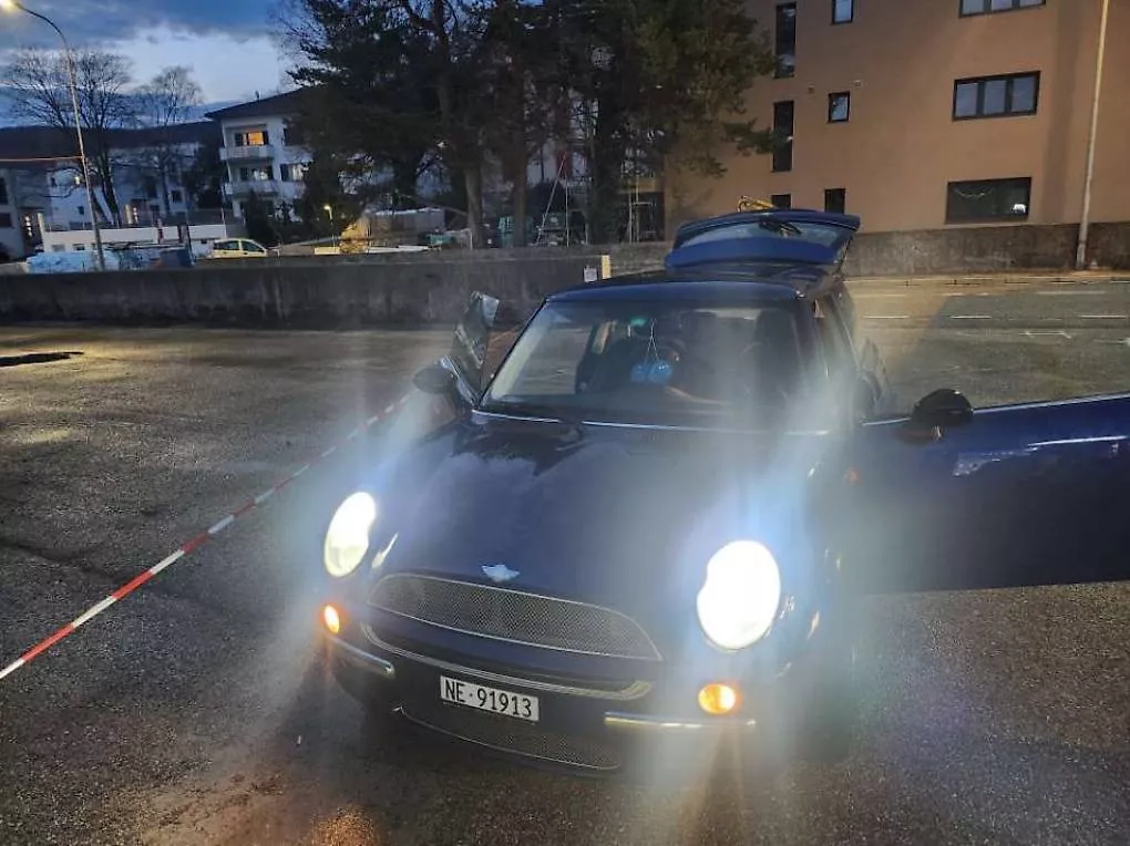 Automobili: Mini bleu  – Usato da Le Landeron venduto da dek_rpk2 4