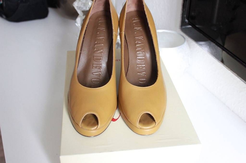 Damenschuhe: Designer Pumps A.F.Vandevorst NP-500chf – Gebraucht aus Felben-Wellhausen von begean 3