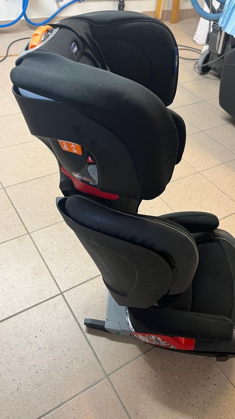 Chicco Auto-Kindersitze: siege voiture enfant chicco – Neu (gemäss Beschreibung) aus Mézières VD von ilikesecondhand 1