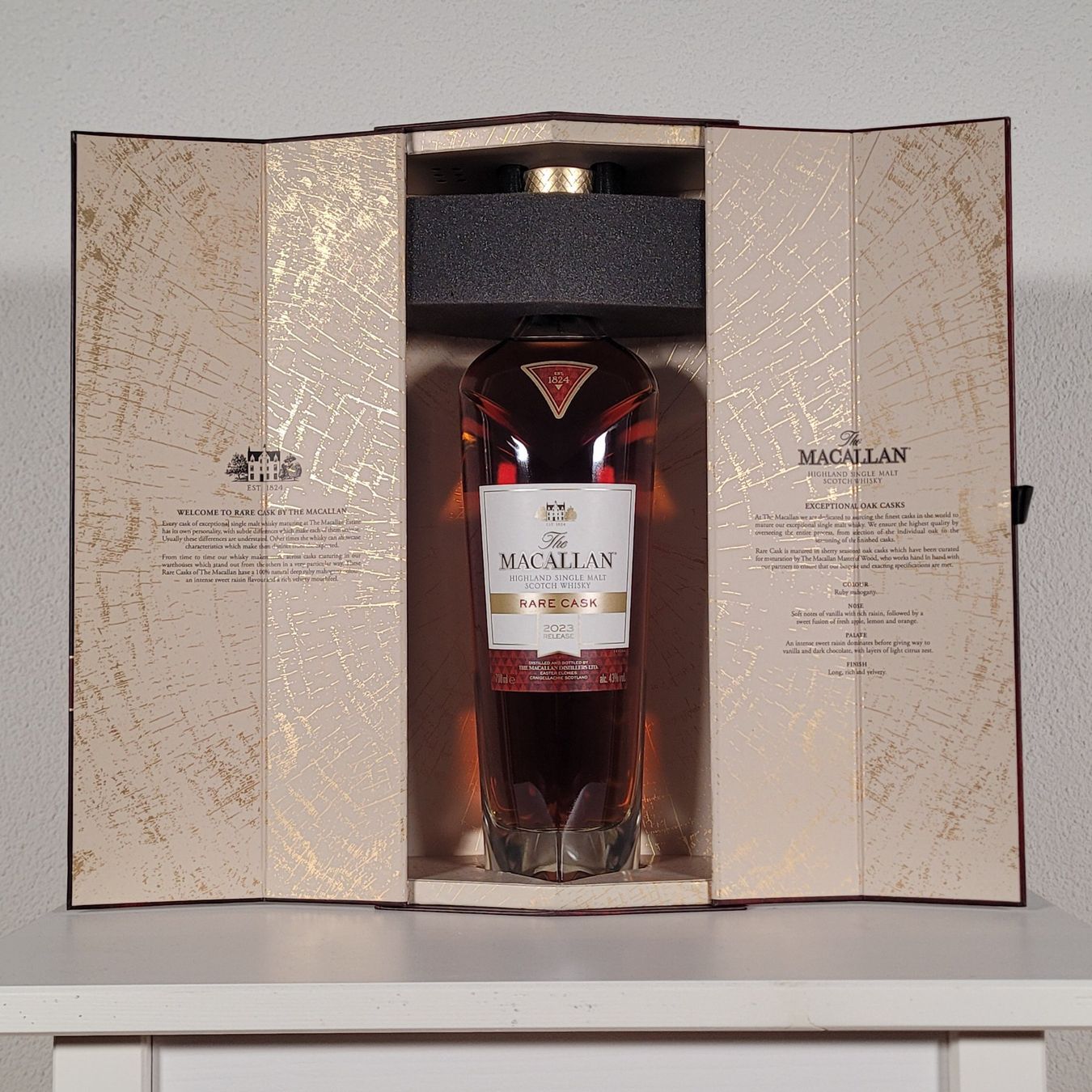 Macallan Spirituosen: Macallan Rare Cask 2023 - Top Kondition! – Neu und originalverpackt aus Emmetten von lennart.andreas 1