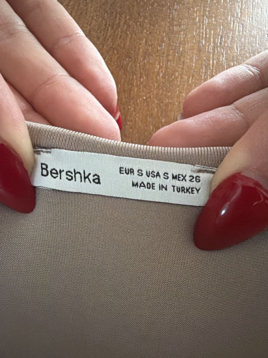 Bershka Robes: Langes Kleid – Neuf (Voir description) à Dietikon par me9_mh2j 1