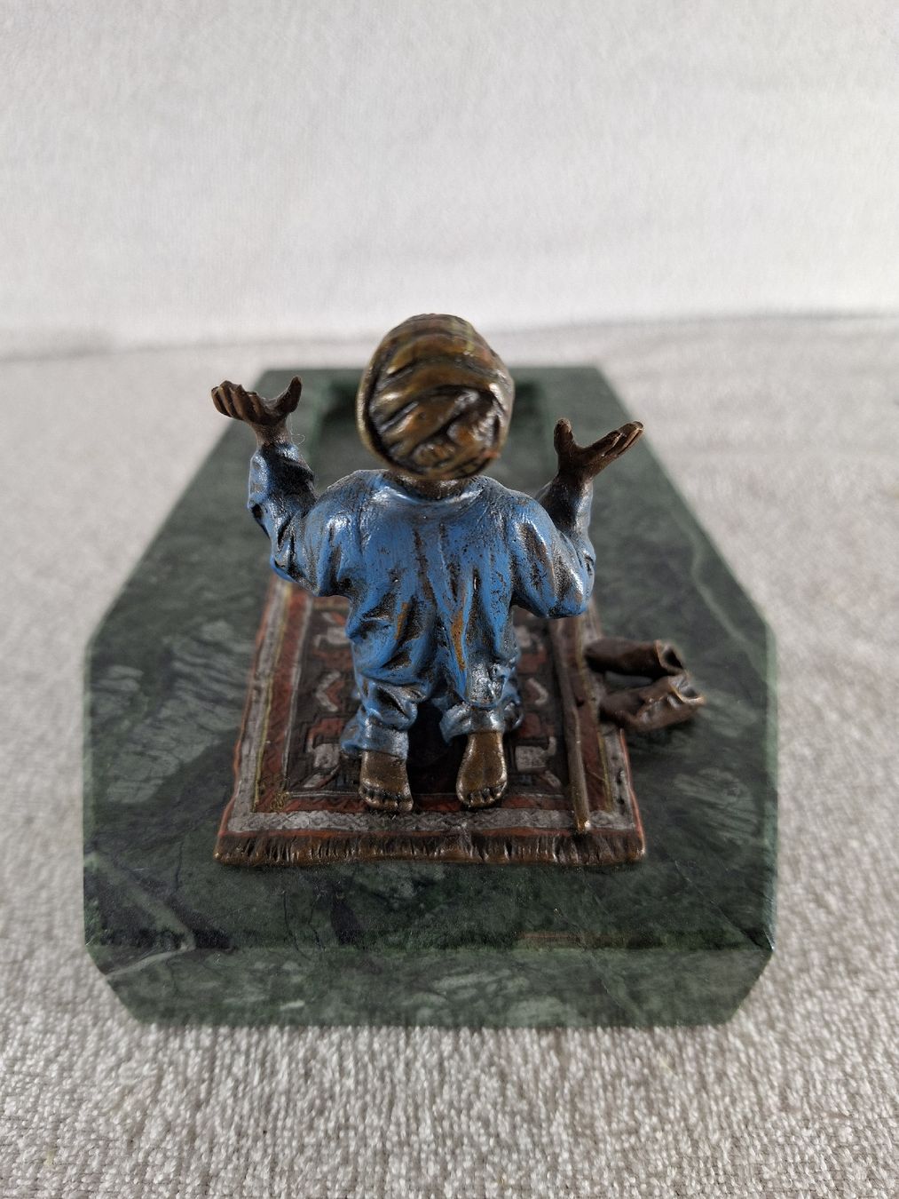 Skulpturen & Statuen: Wiener Bronze auf Marmorsockel – Gebraucht aus Grindelwald von carro5 2
