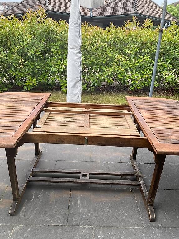 Livique Tischset: Gartentisch aus Holz – Gebraucht aus Bremgarten b. Bern von blumenwunder 1