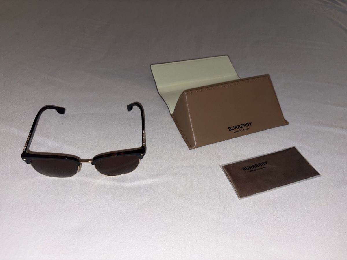 Burberry Occhiali & Lenti: Original Burberry Sonnenbrille Modell B 4317 – Usato da Arlesheim venduto da purchaser44