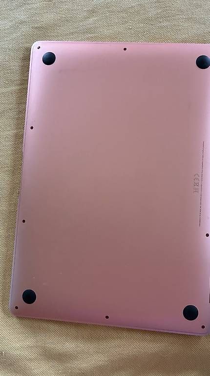 Apple Portables: MacBook Air 2020 M1 – D'occasion à Basel par jezebel1964