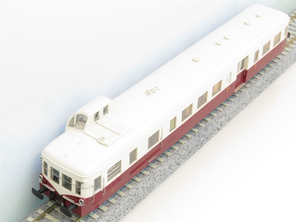 MISTRAL TRAIN MODELS -21-01-G003 autorail -Picasso - SNCF X 3937 dépôt