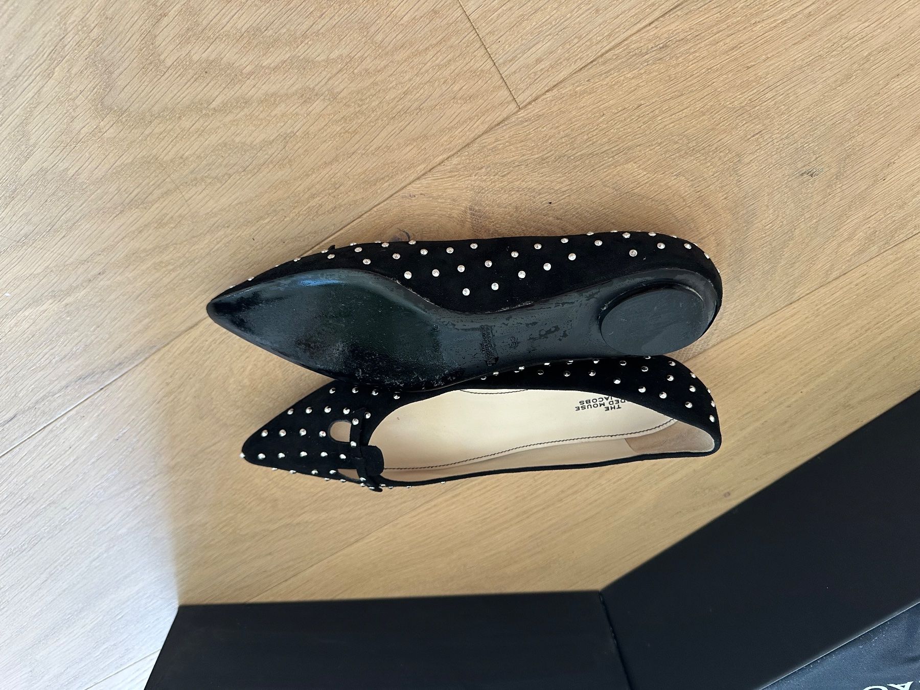 Marc Jacobs Scarpe da donna: Ballerines noires Marc Jacobs cloutées pointure 39 – Usato da La Rippe venduto da ulr_f8v6 2