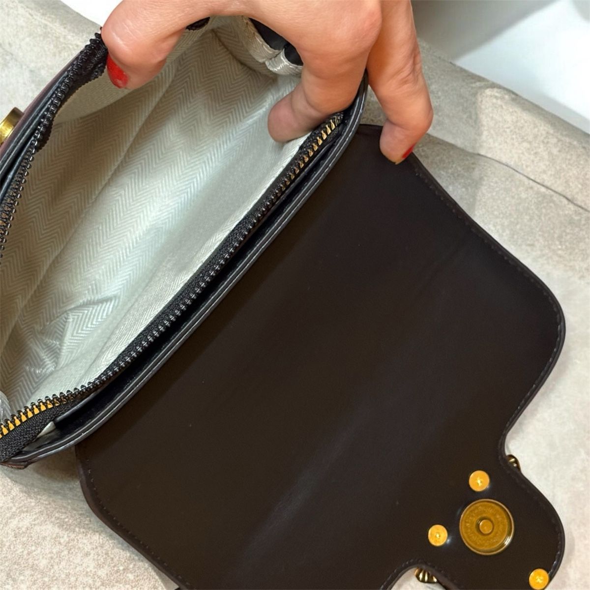 Pinko Borse da donna: Sac à main avec bandoulière – Nuovo (secondo la descrizione) da Châtel-St-Denis venduto da Montclair_Swiss 4