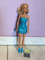Barbie blond 2010