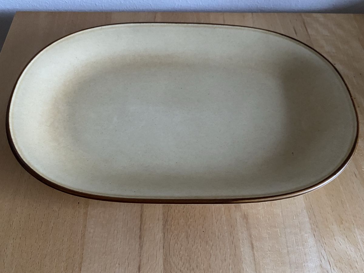 Rössler Piatti di portata: Rössler Servierplatte beige-gelb Grösse 32 – Usato da Schwarzenburg venduto da Michellu 1