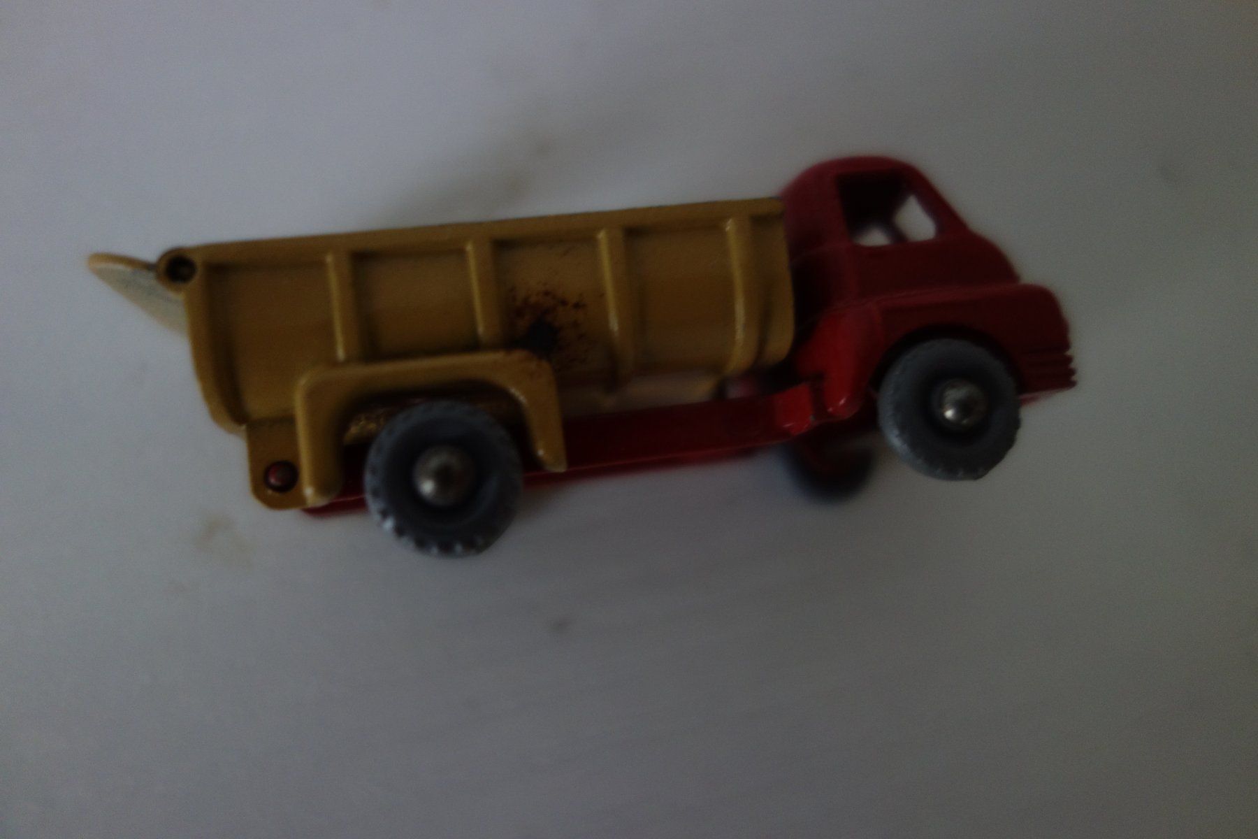 Matchbox Kit di modellismo & Modellini statici: LKW Modell Matchbox: Kipper – Usato da Schachen b Herisau venduto da Locophon 4