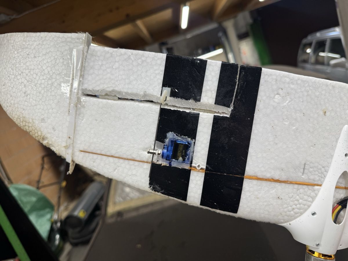 Modellismo RC: Modellflugzeug 2-motorig Tuning – Difettoso da Oeschenbach venduto da Cyrax01 3