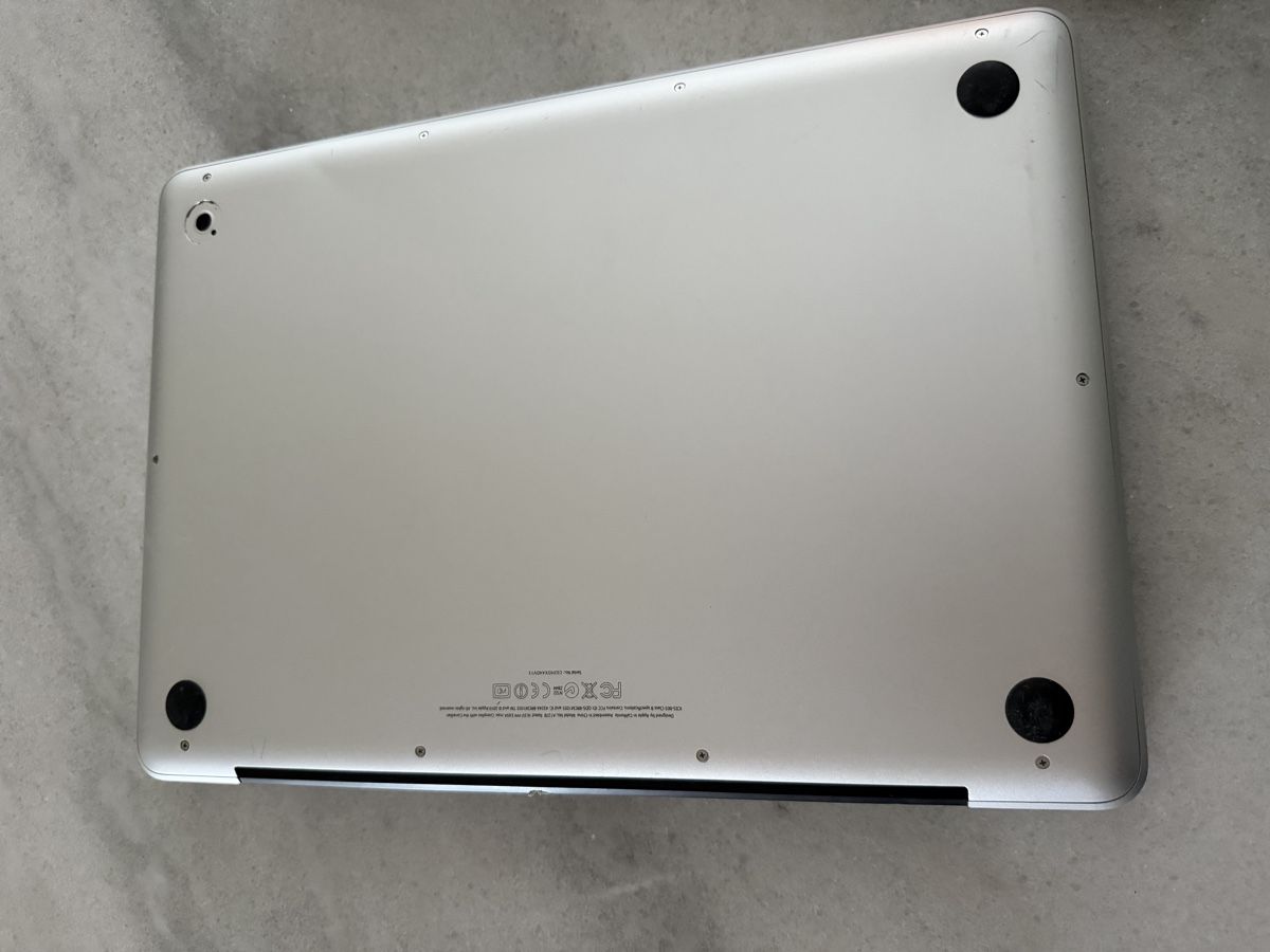 Apple Portables: MacBook Pro 13"  – D'occasion à Bonstetten par mer_7s6y 3